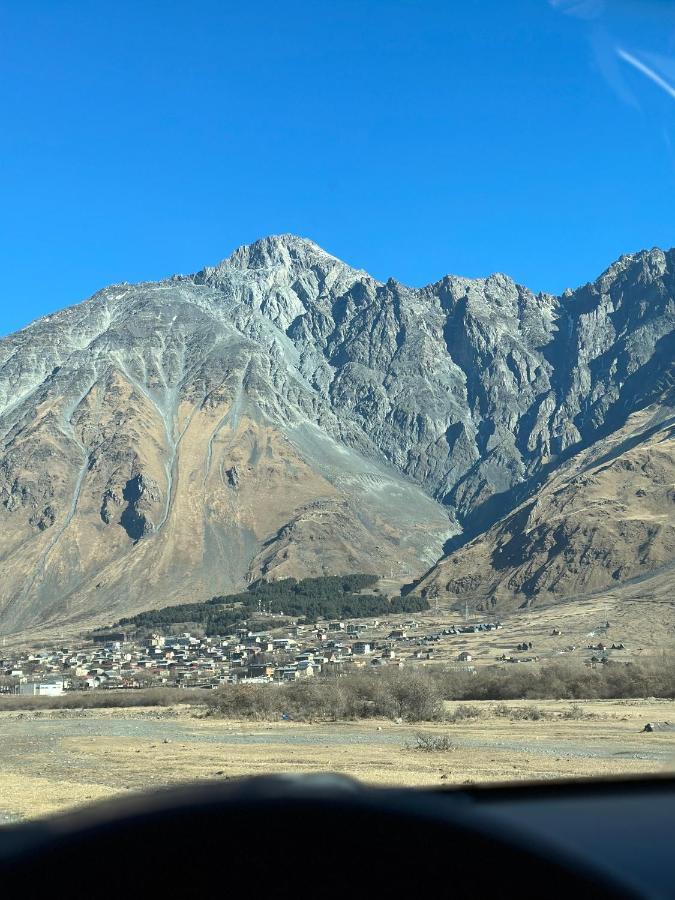 Dachi Inn Kazbegi Bagian luar foto