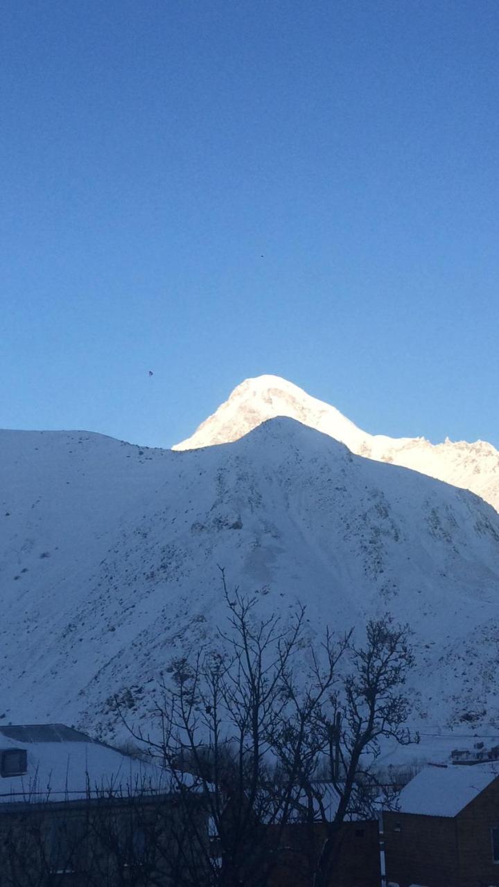 Dachi Inn Kazbegi Bagian luar foto